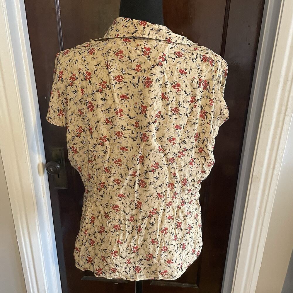 NINE WEST Nude Black 100% Silk Floral Button Up Top Short Sleeve Womens 14 - Picture 8 of 10